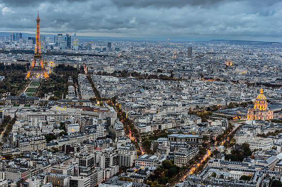 Paris Aerial View at dusk_1895