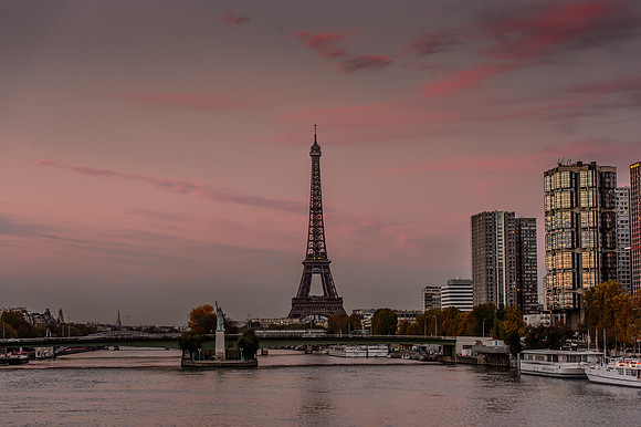 Eiffel tower at Dusk_1453